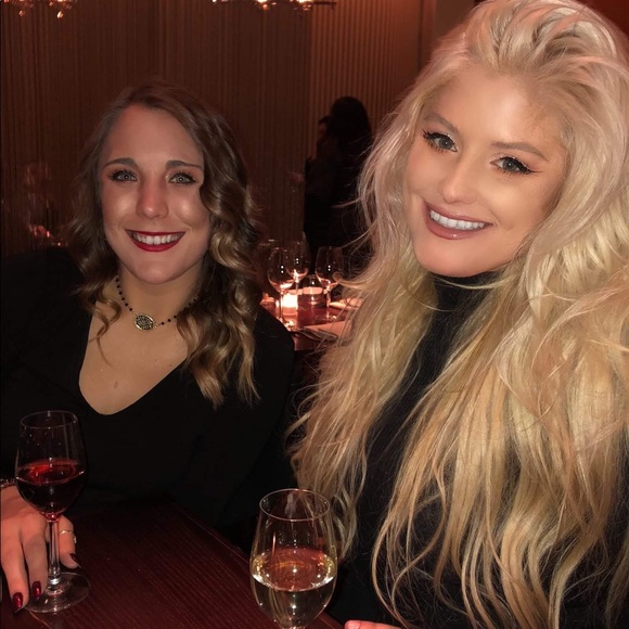 Meet your Posher, Ashley - Picture 6 of 6